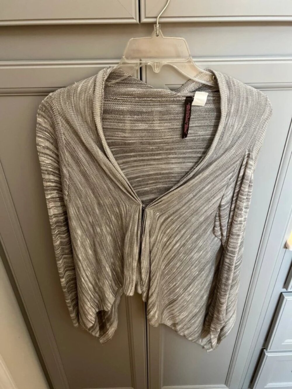 Women’s light weight cardigan euc size large